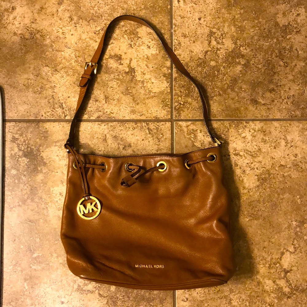 Michael Kors Bucket Bag